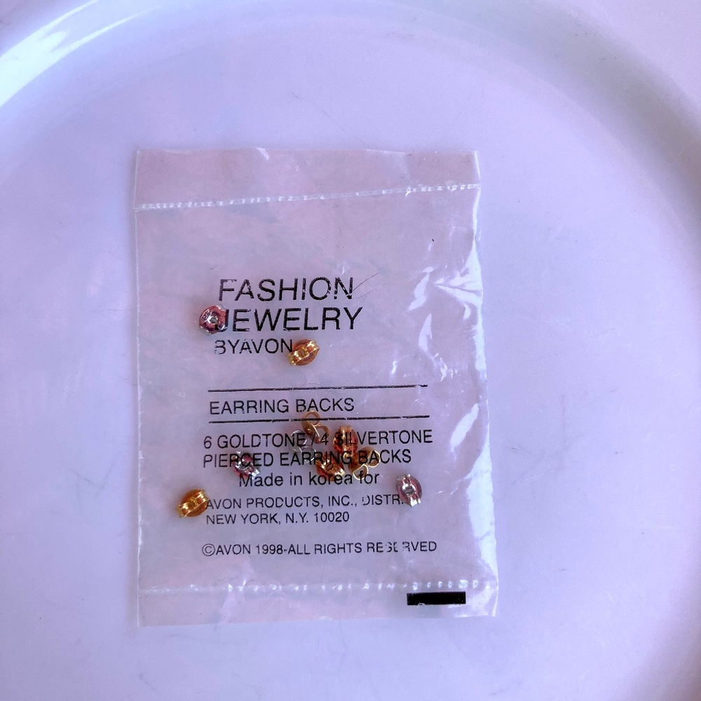 New Avon Earring Backs Goldtone and Silvertone - Picture 2 of 4